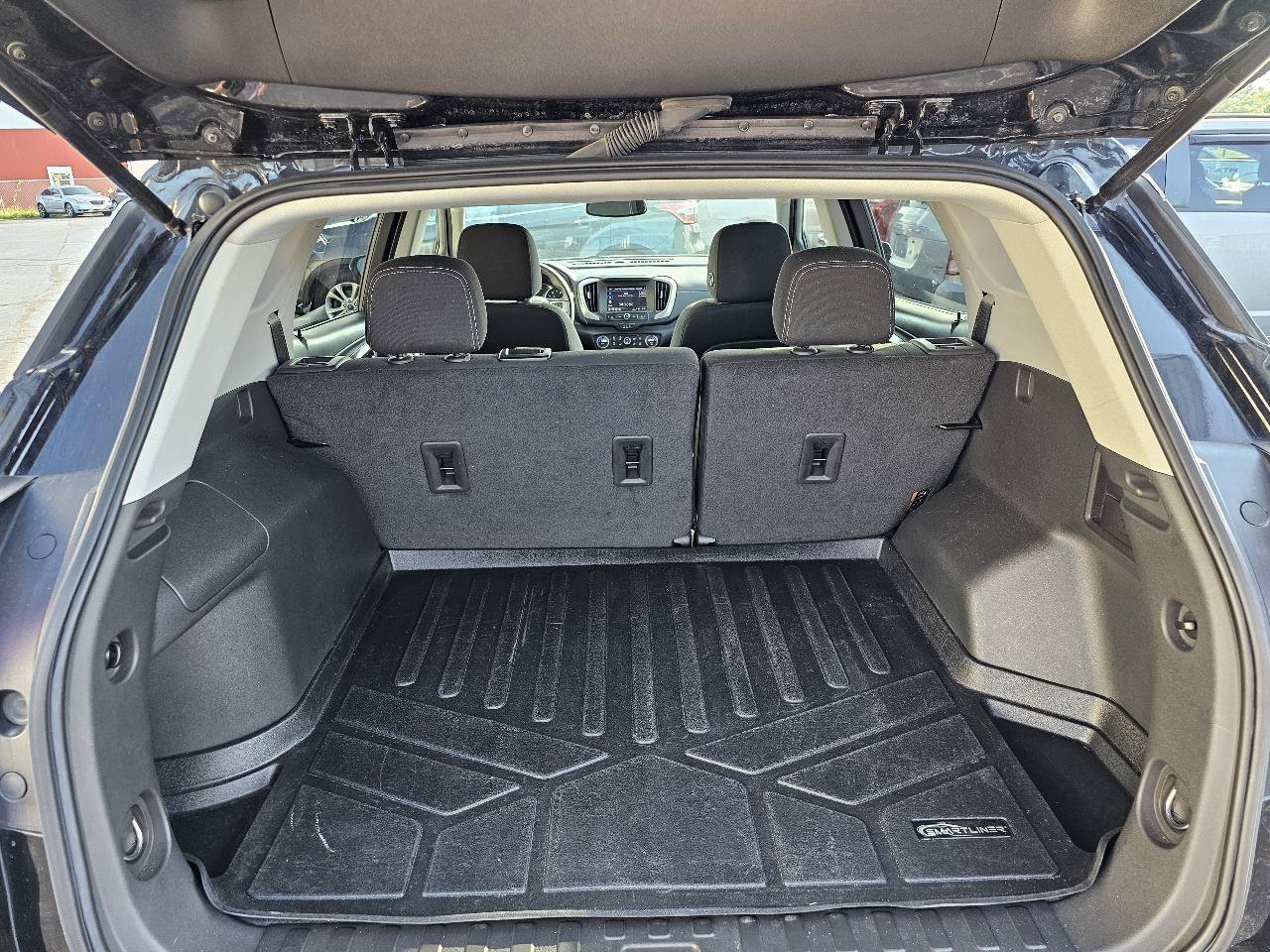 Used 2023 GMC Terrain SLE w/ Driver Convenience Package AWD/4WD image 27