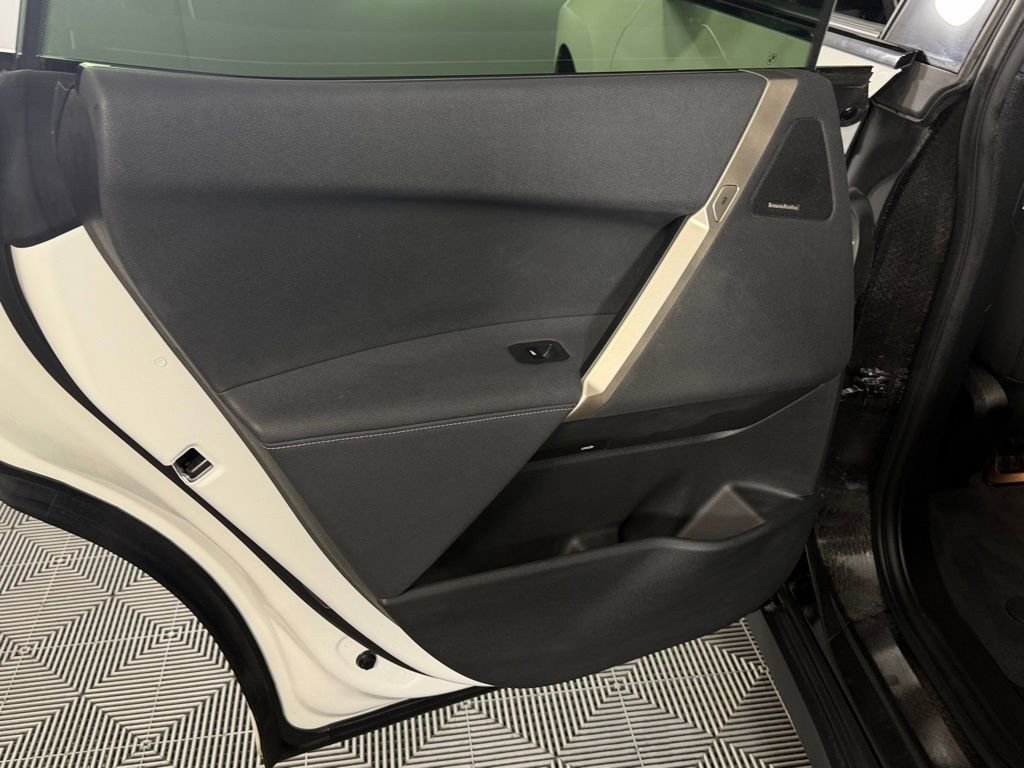 Used 2024 BMW iX xDrive50 w/ Premium Package image 28