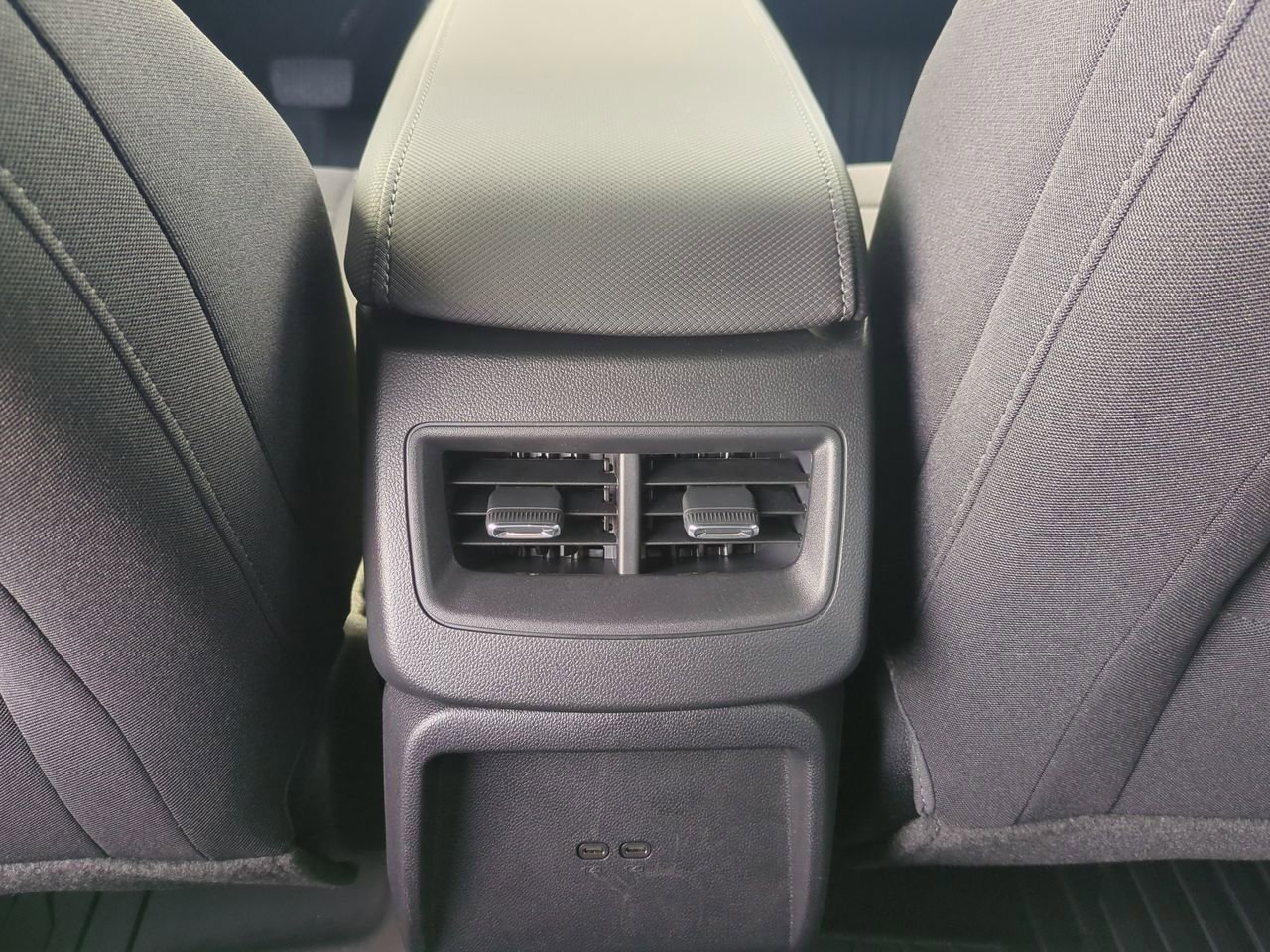 New 2026 Chevrolet Equinox EV LT FWD image 21