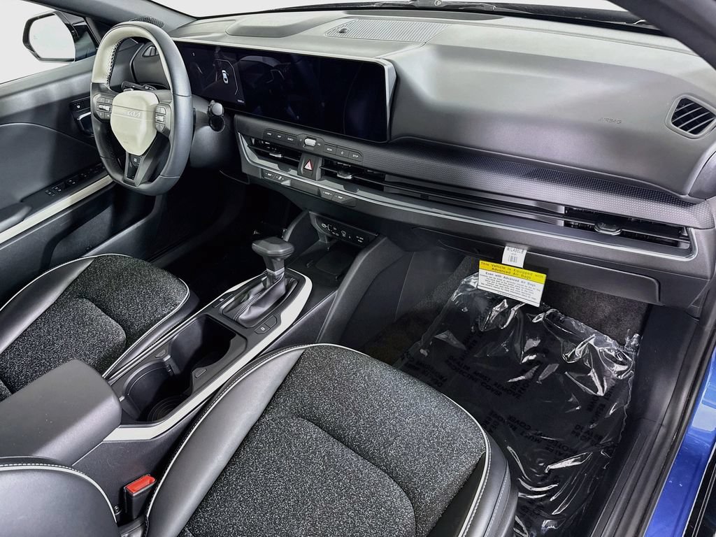 Used 2025 Kia K4 GT-Line w/ GT-Line Sunroof Package FWD image 32