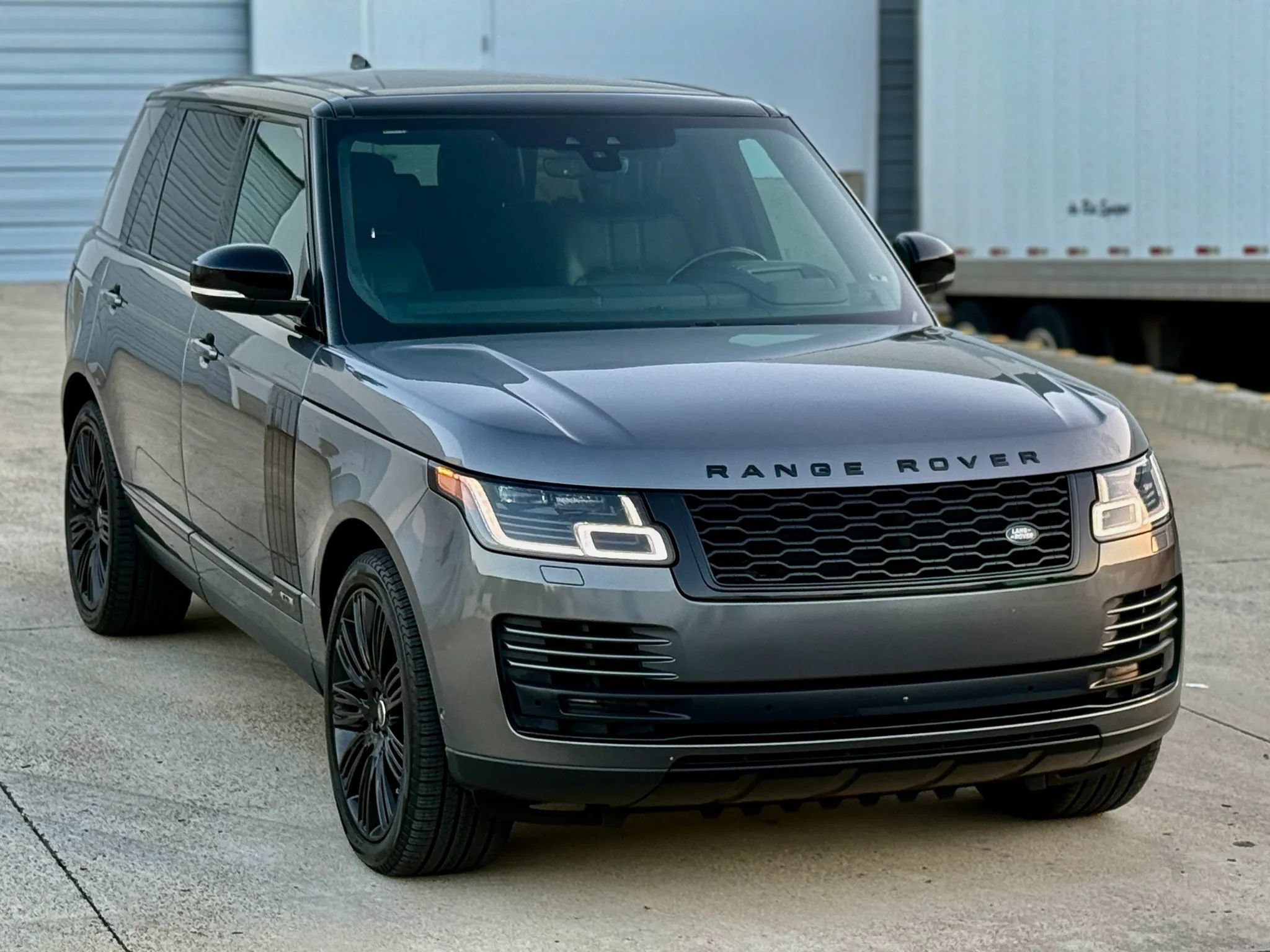 Used 2019 Land Rover Range Rover Long Wheelbase Supercharged AWD/4WD image 27