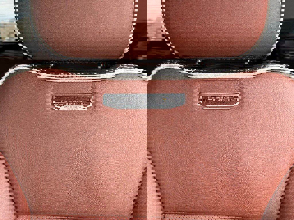 Used 2026 GMC Sierra 2500 Denali Ultimate image 23