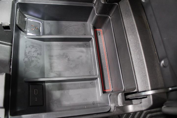 Used 2024 GMC Sierra 1500 AT4 w/ Technology Package image 25