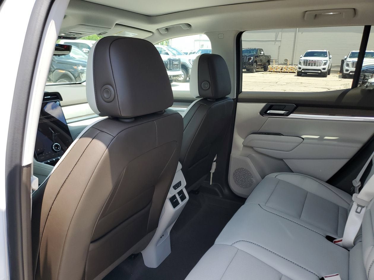 New 2026 GMC Terrain Denali AWD/4WD image 10