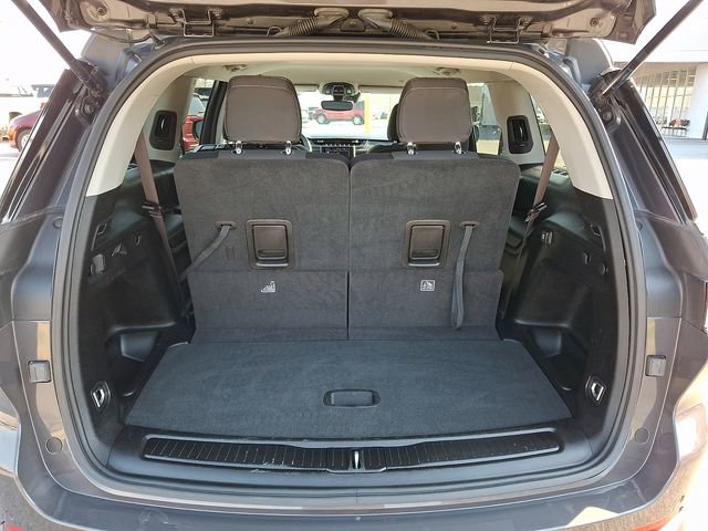Used 2023 Jeep Grand Cherokee L Laredo RWD image 28