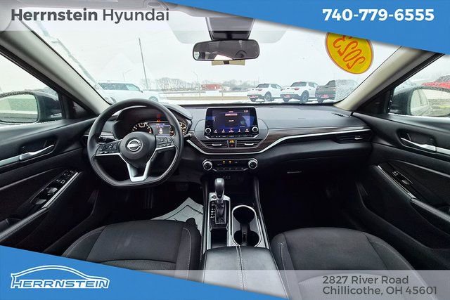 Used 2023 Nissan Altima 2.5 SV image 6