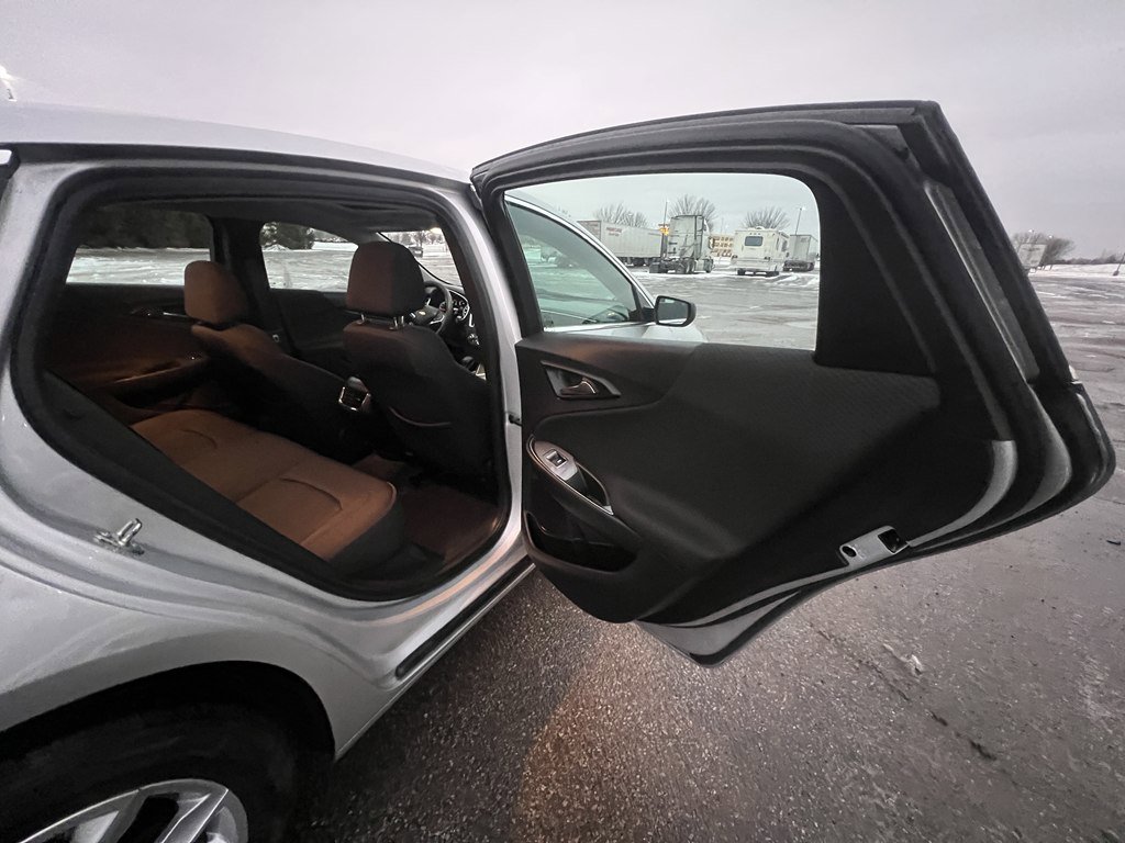 Used 2021 Chevrolet Malibu LT image 12