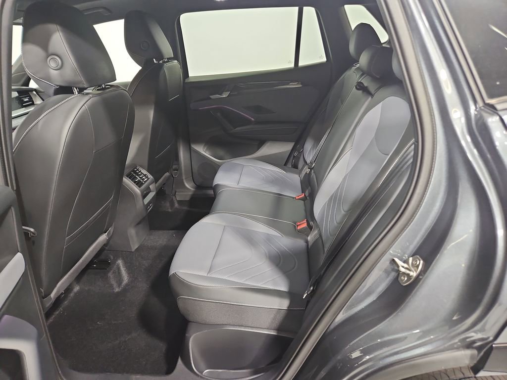 New 2026 Volkswagen Tiguan SE R-Line image 23