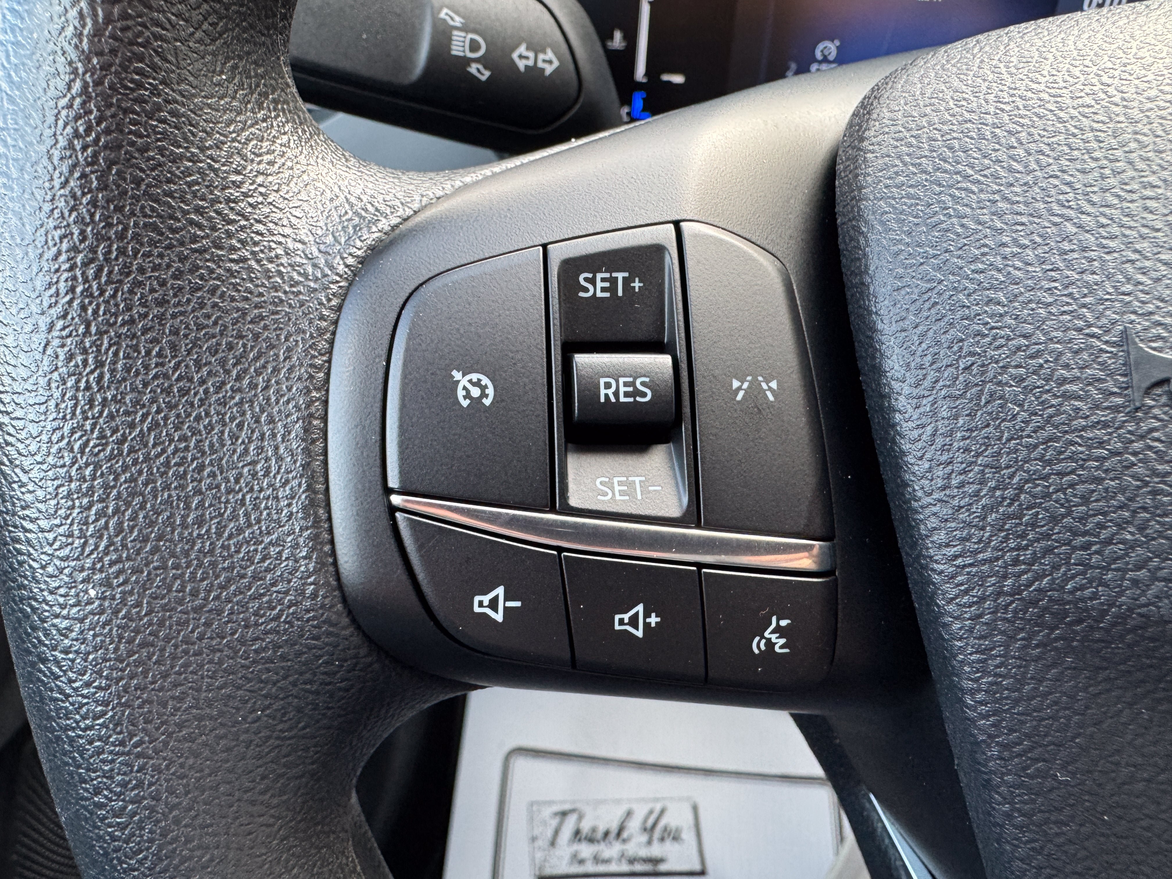 Used 2025 Ford Escape Active AWD/4WD image 12