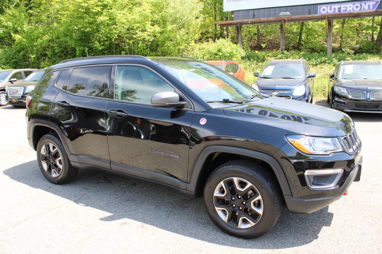Used 2017 Jeep Compass Trailhawk w/ Navigation Group AWD/4WD image 5