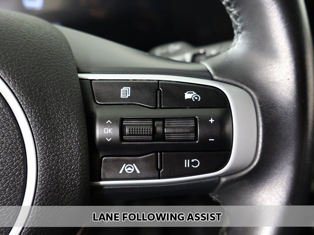 Used 2023 Kia Sportage EX FWD image 4