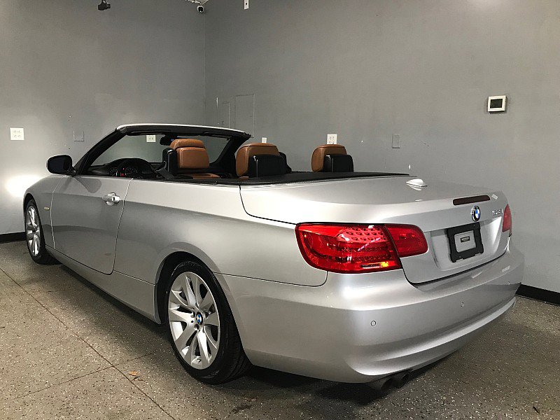 Used 2013 BMW 328i Convertible RWD image 9