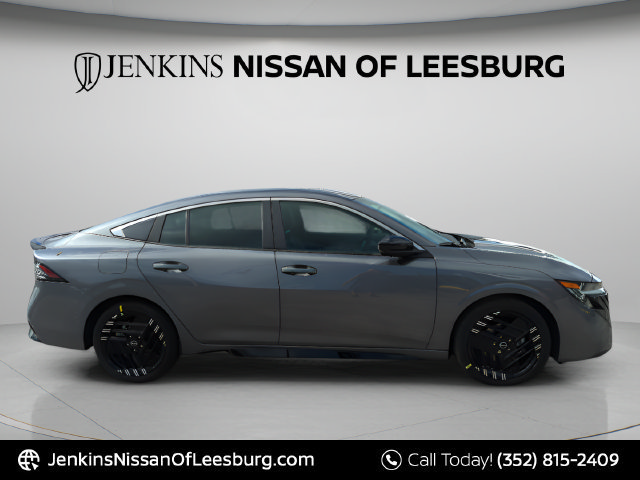 Used 2026 Nissan Sentra SR w/ Floor Mat Package FWD image 7