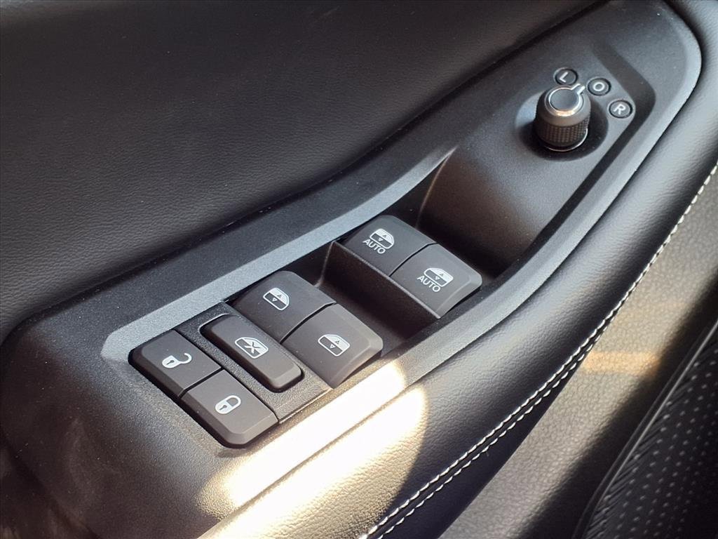 New 2025 Jeep Grand Cherokee L Altitude image 15