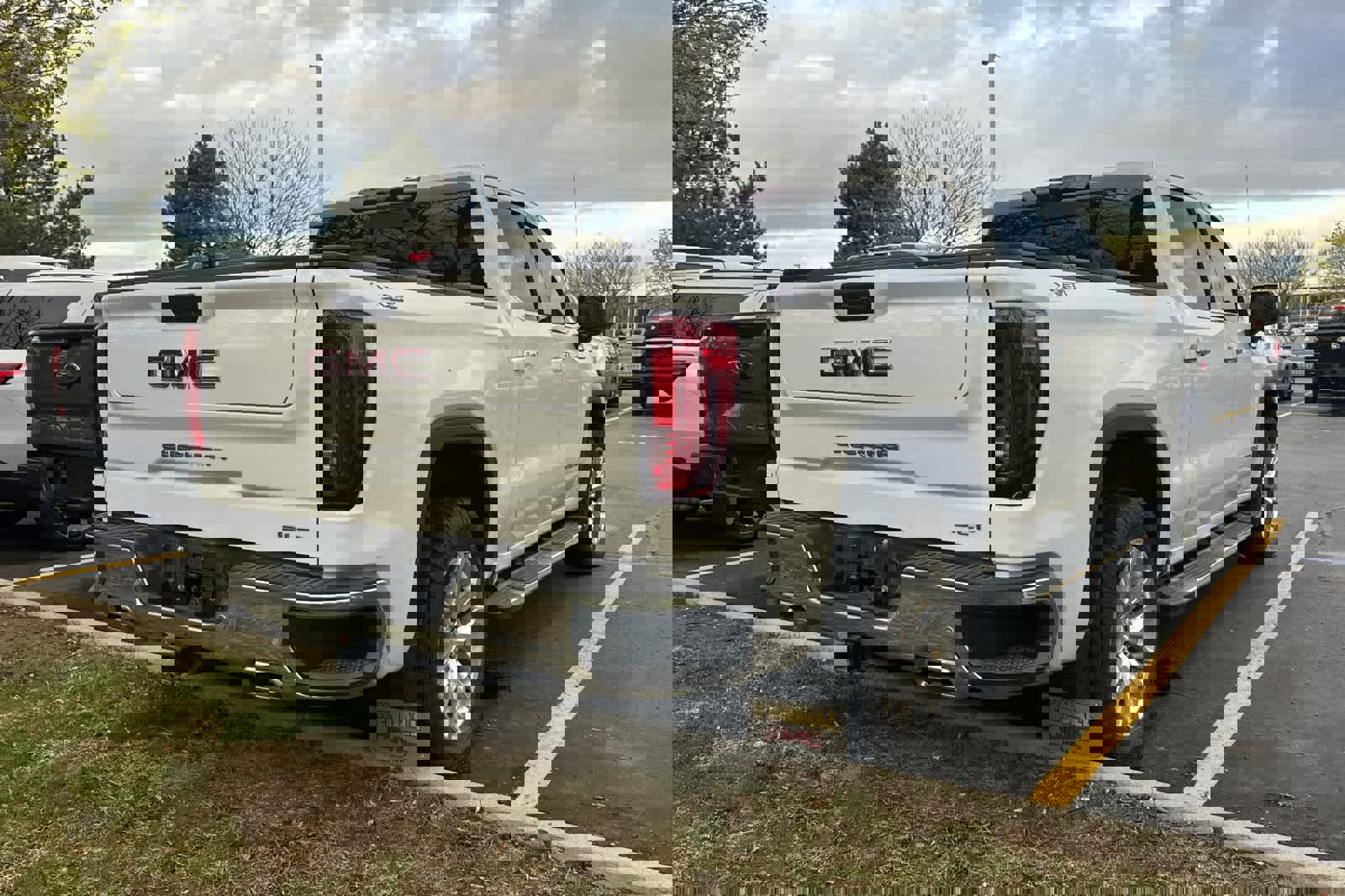 Used 2020 GMC Sierra 1500 SLT w/ SLT Premium Plus Package image 4