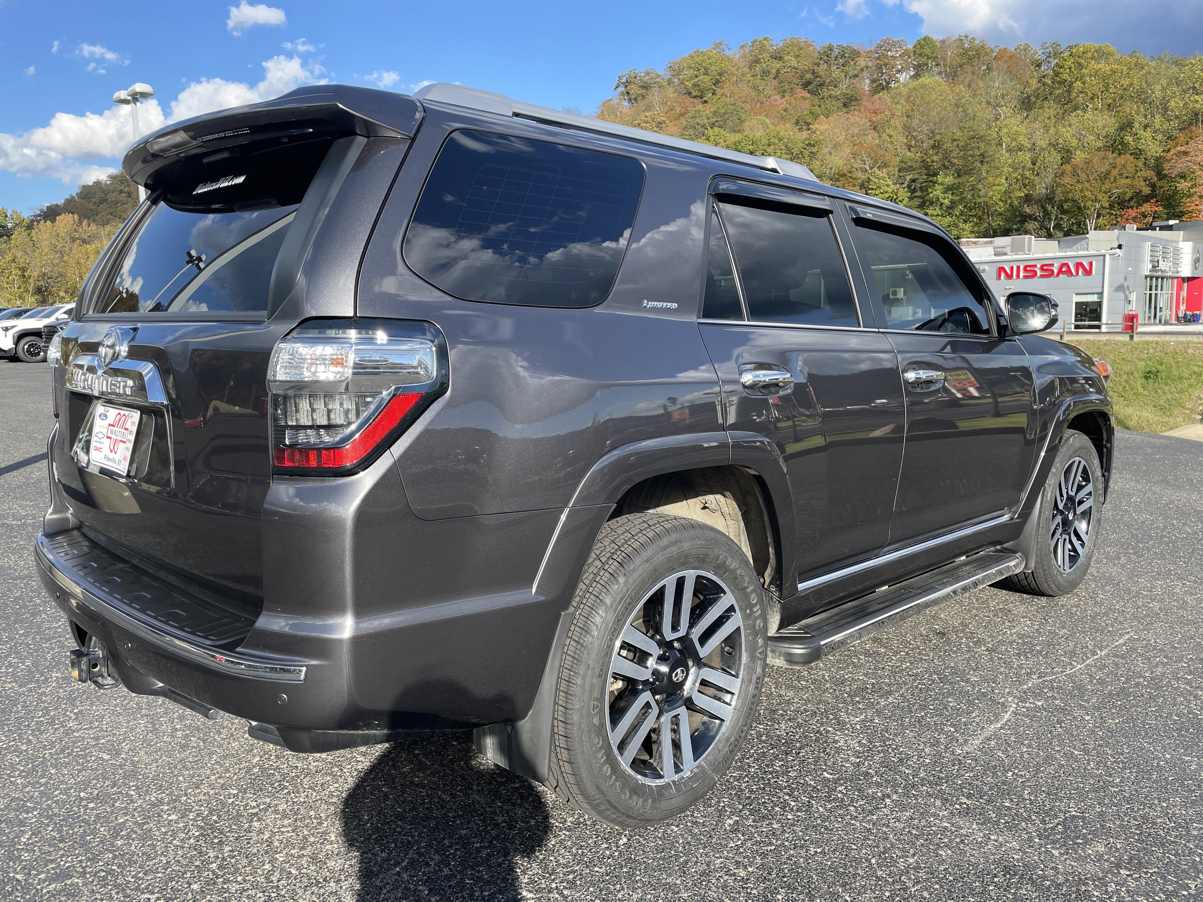 Used 2023 Toyota 4Runner Limited image 2