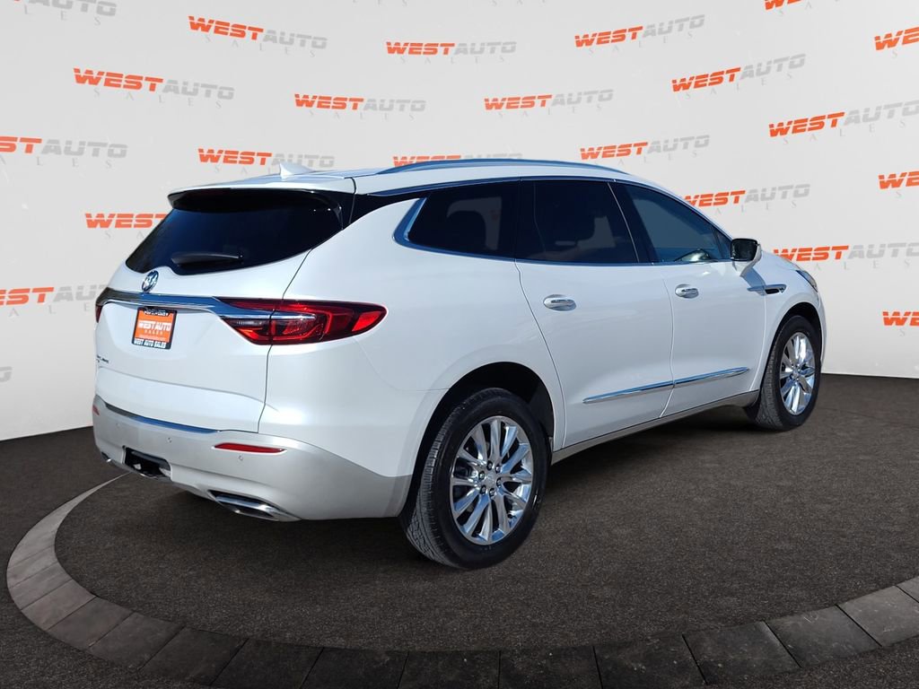Used 2021 Buick Enclave Premium w/ Sun and Sites Package AWD/4WD image 5