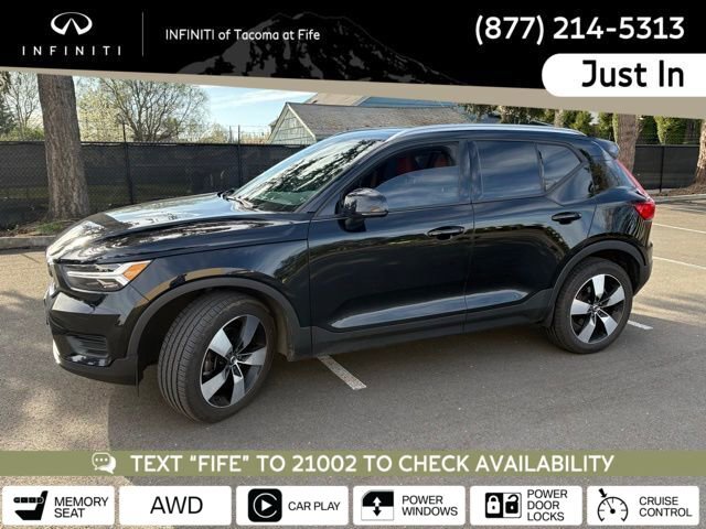 Used 2020 Volvo XC40 T5 Momentum w/ Protection Package Premier