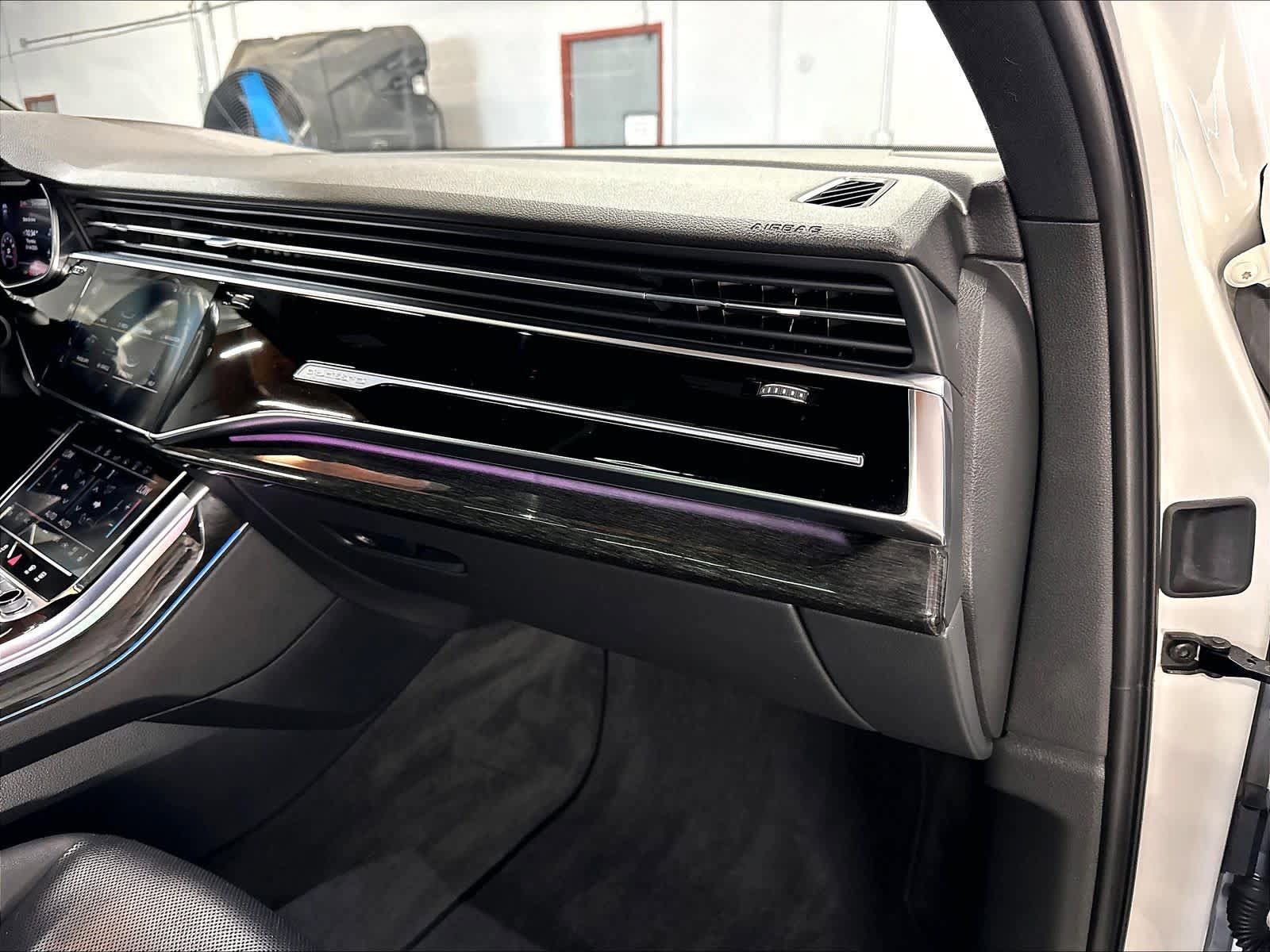 Used 2020 Audi Q7 3.0T Prestige w/ Prestige Package AWD/4WD image 17
