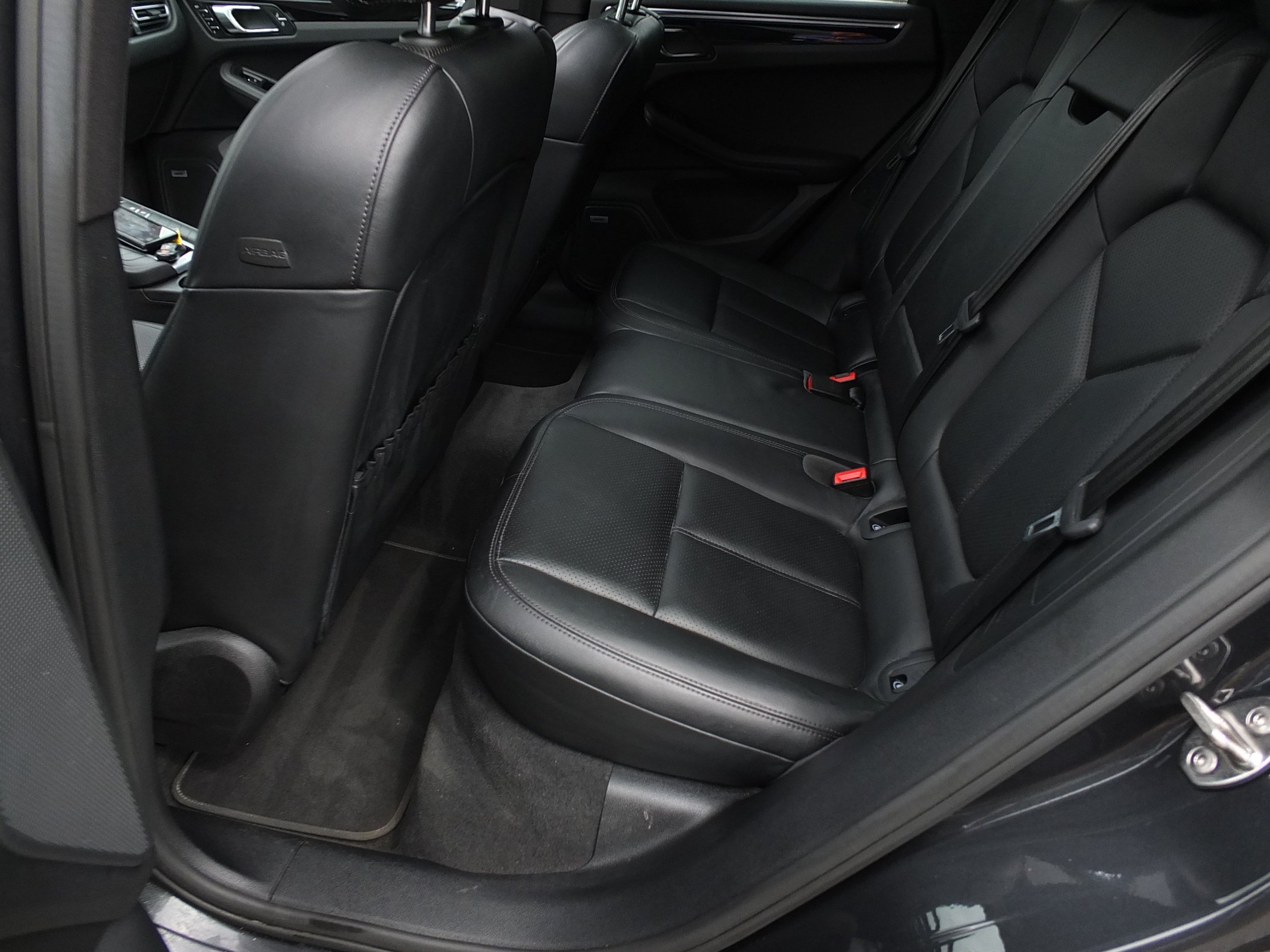 Used 2020 Porsche Macan S AWD/4WD image 13