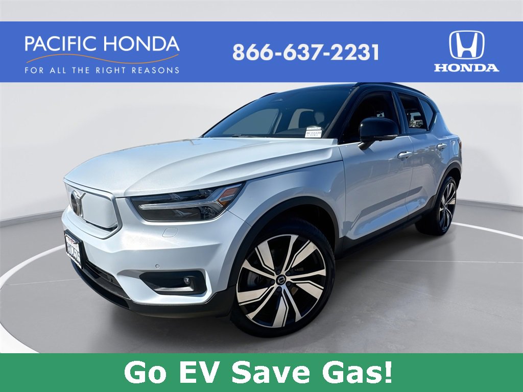 Used 2021 Volvo XC40 P8 Recharge w/ Advanced Package