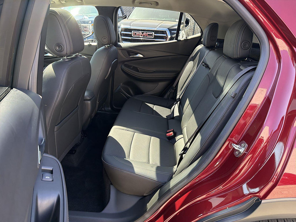 Used 2023 Buick Encore GX Essence w/ Experience Buick Package FWD image 23
