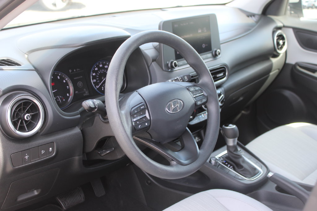 Used 2023 Hyundai Kona SEL FWD image 11