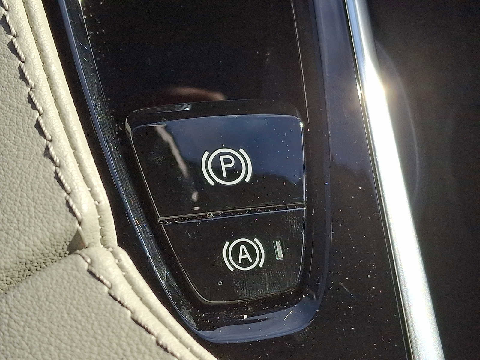 Used 2024 Volvo XC90 B5 Plus w/ Protection Package Premier AWD/4WD image 20