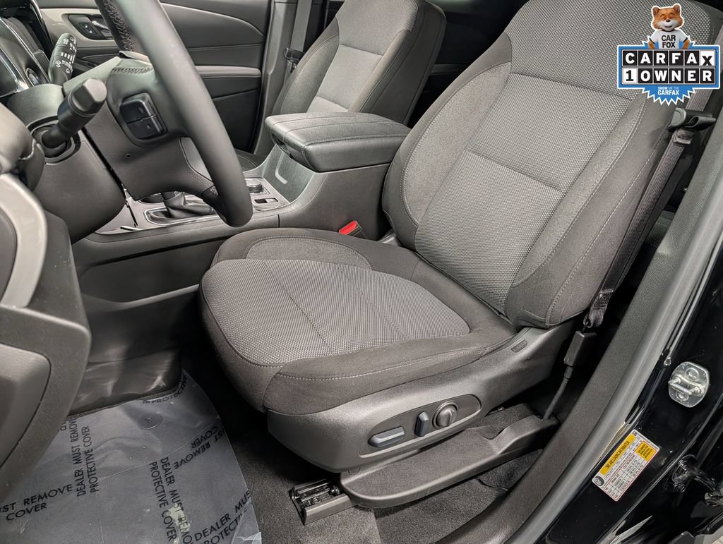 Used 2023 Chevrolet Traverse LT FWD image 12