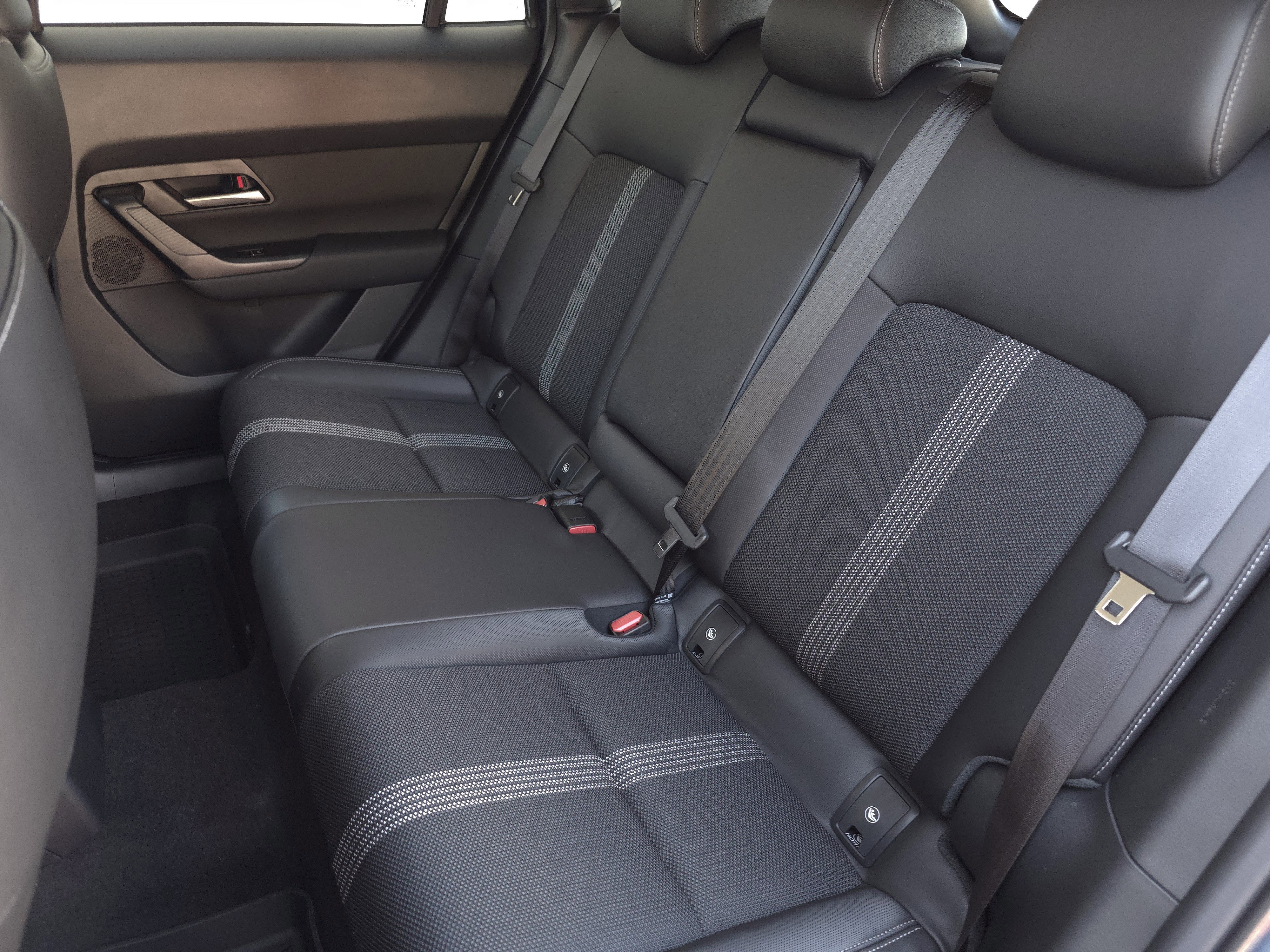 New 2025 MAZDA CX-50 AWD 2.5 S w/ Weather Package image 30