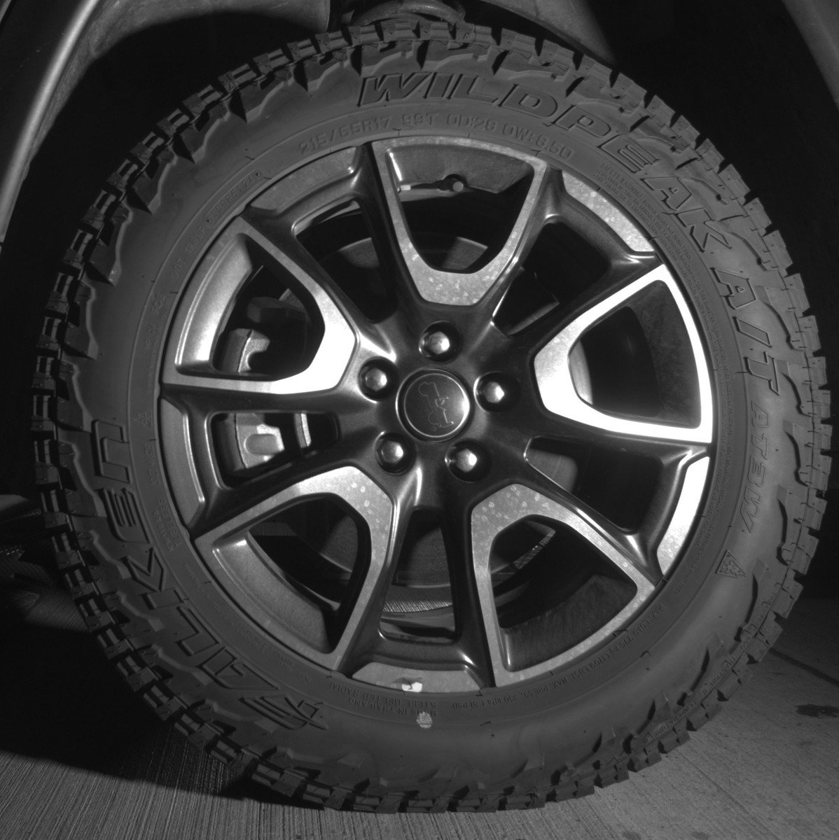 Used 2025 Jeep Compass Trailhawk image 12