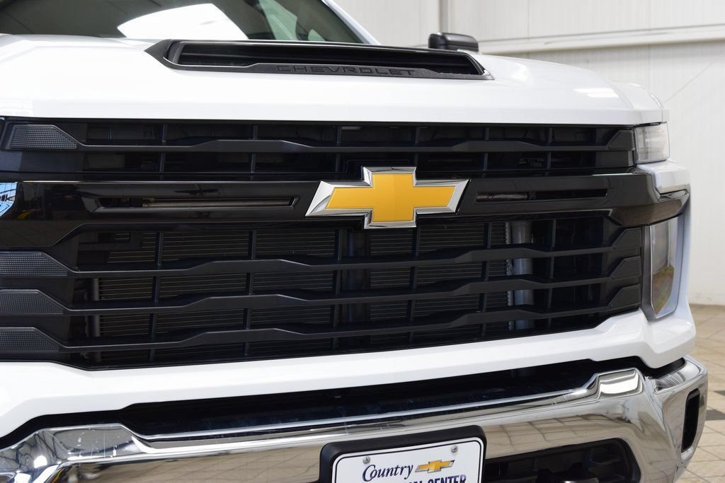 Used 2026 Chevrolet Silverado 3500 W/T w/ WT Convenience Package AWD/4WD image 5