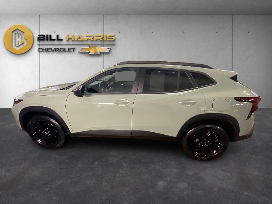 Used 2024 Chevrolet Trax ACTIV w/ Sunroof Package image 13