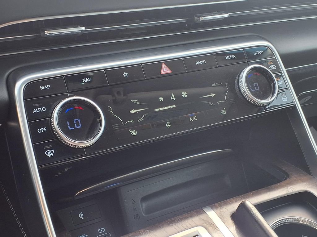 Used 2024 Genesis GV80 2.5T image 14