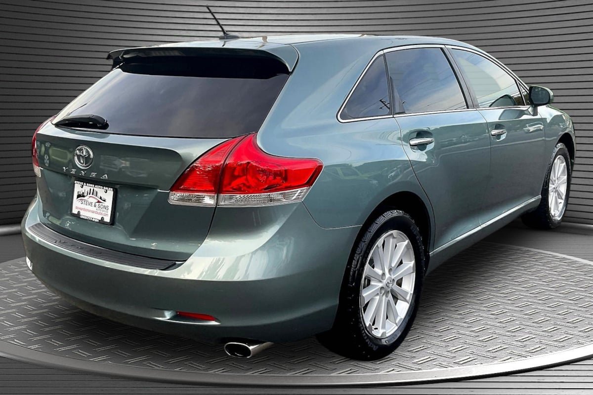 Used 2009 Toyota Venza w/ Convenience Pkg FWD image 6