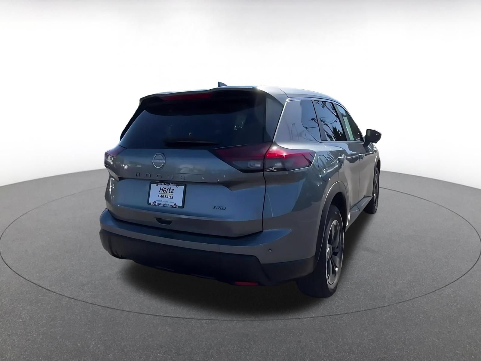 Used 2025 Nissan Rogue SV AWD/4WD image 15