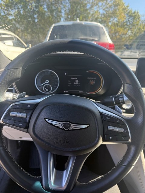 Used 2024 Genesis G70 2.5T image 17