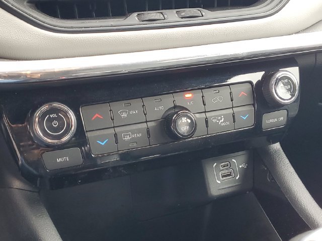 Used 2024 Jeep Compass Limited AWD/4WD image 23