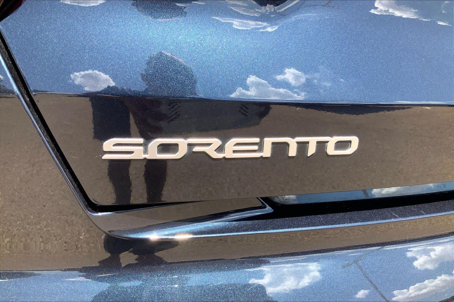 Used 2024 Kia Sorento EX AWD/4WD image 33