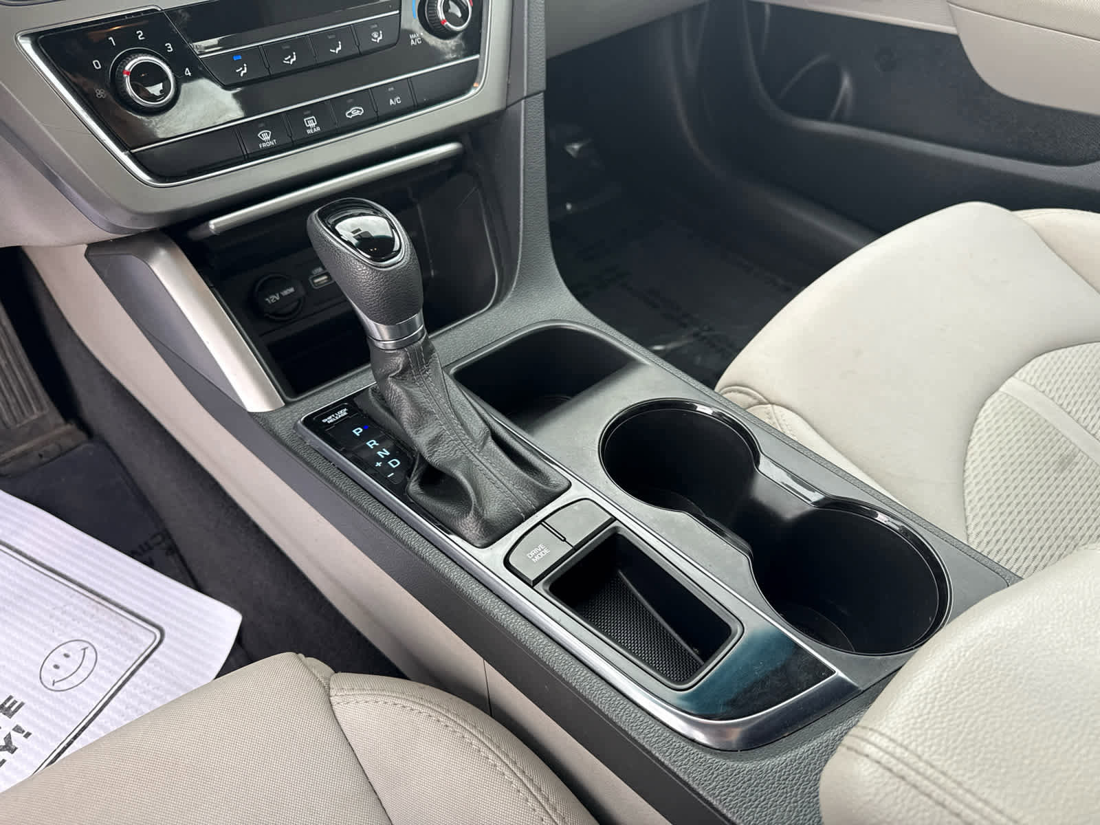 Used 2016 Hyundai Sonata SE w/ Cargo Package FWD image 10