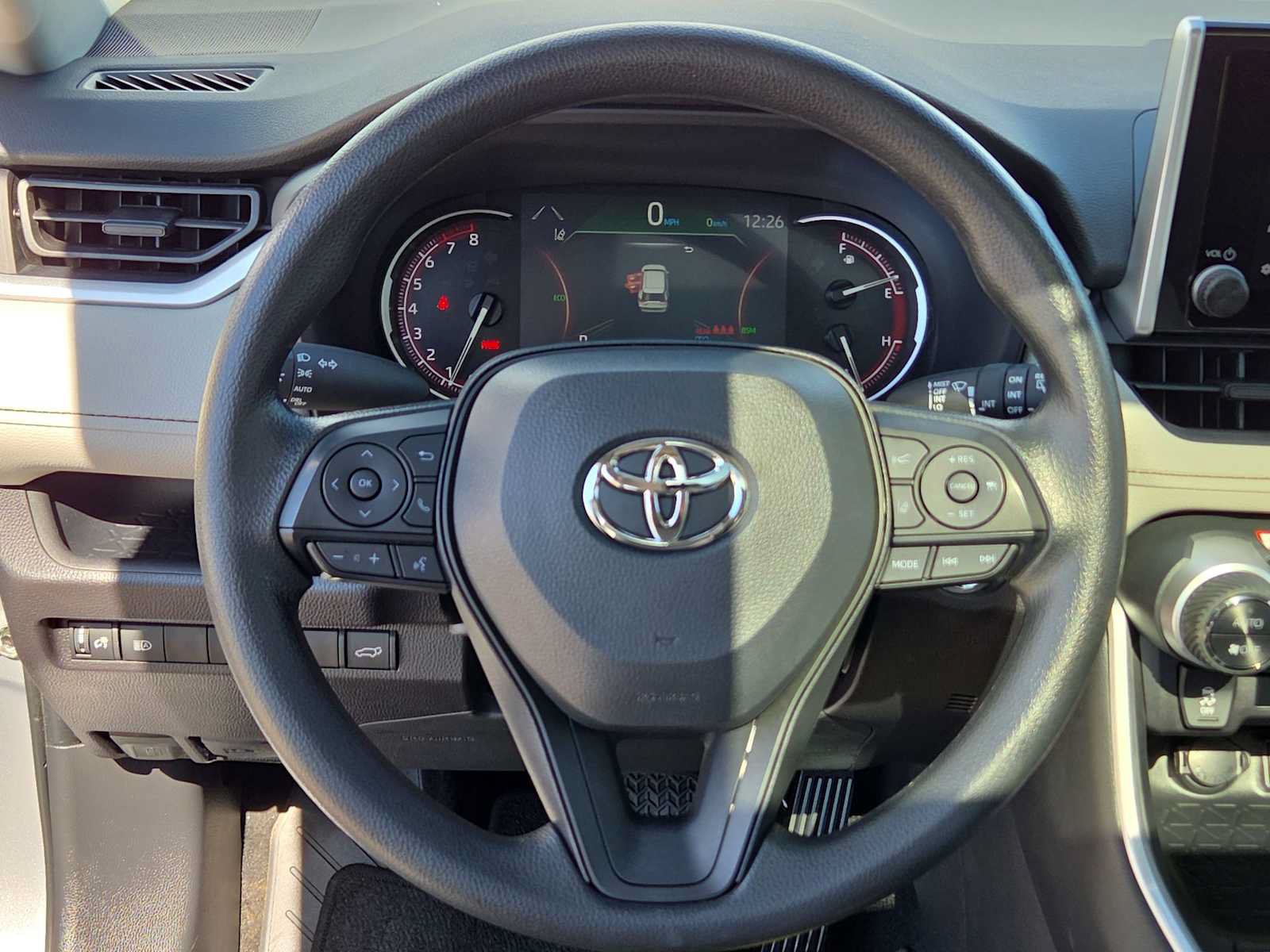 Certified 2025 Toyota RAV4 XLE w/ Convenience Package FWD image 18