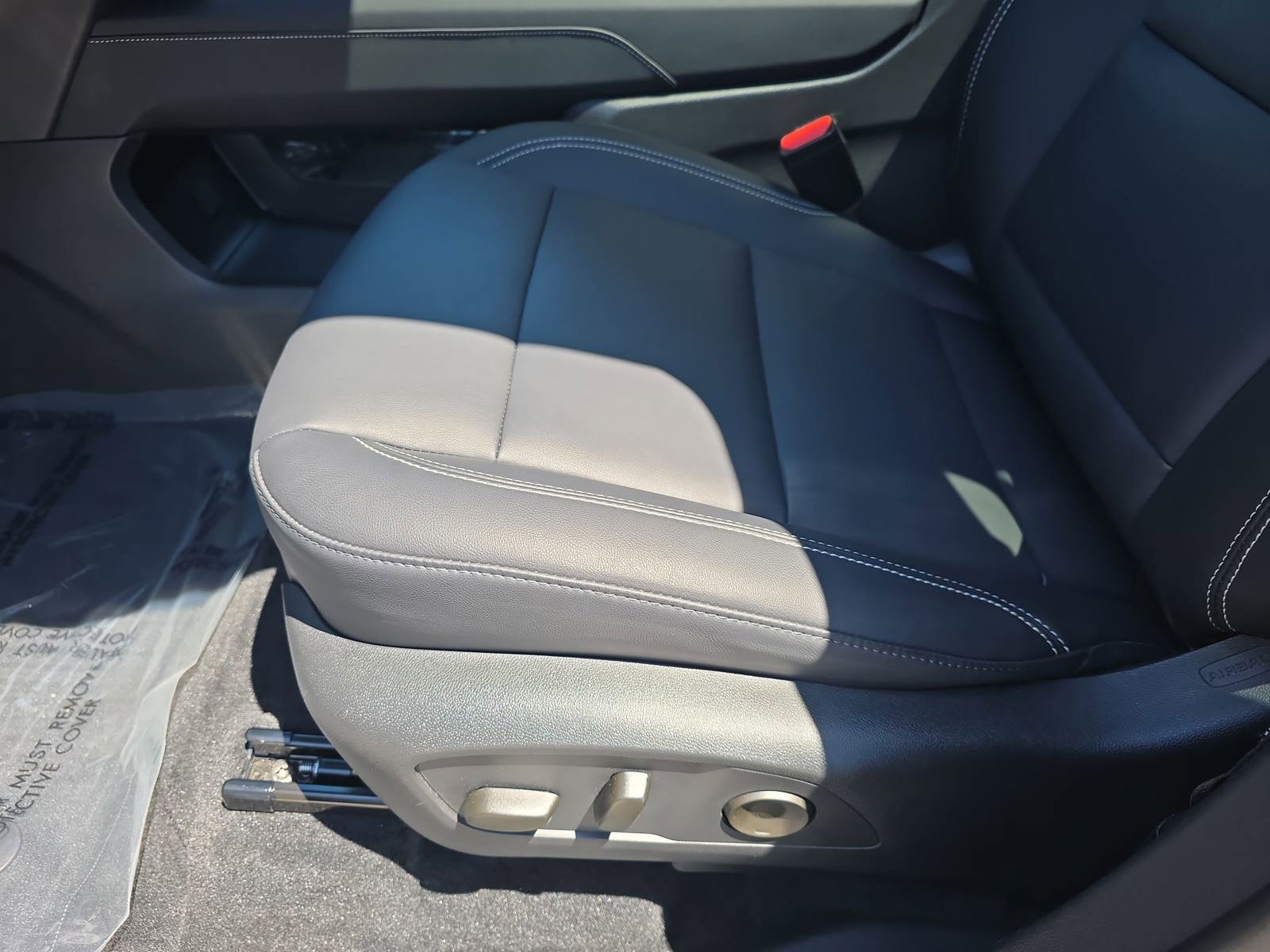 Used 2024 GMC Acadia Elevation w/ Black Edition FWD image 31