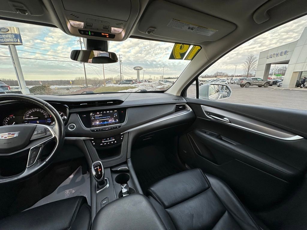 Used 2019 Cadillac XT5 Premium Luxury image 17