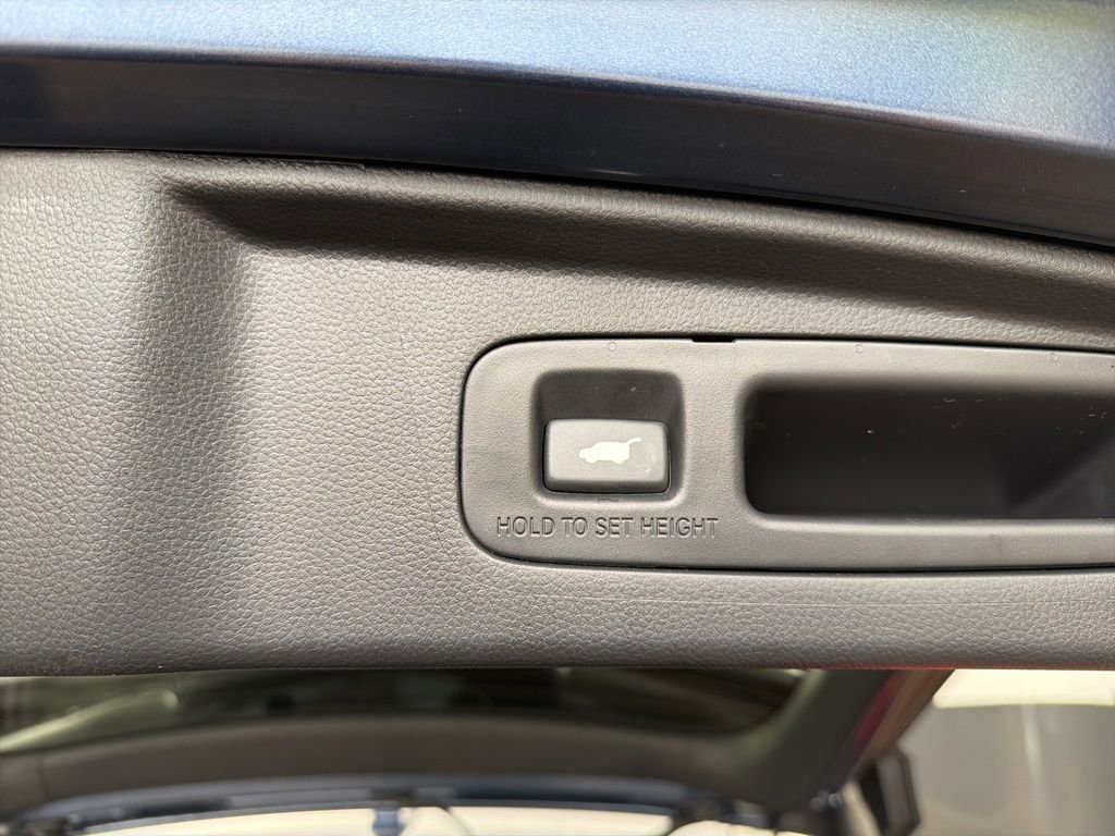 Used 2025 Honda CR-V Sport Touring image 38
