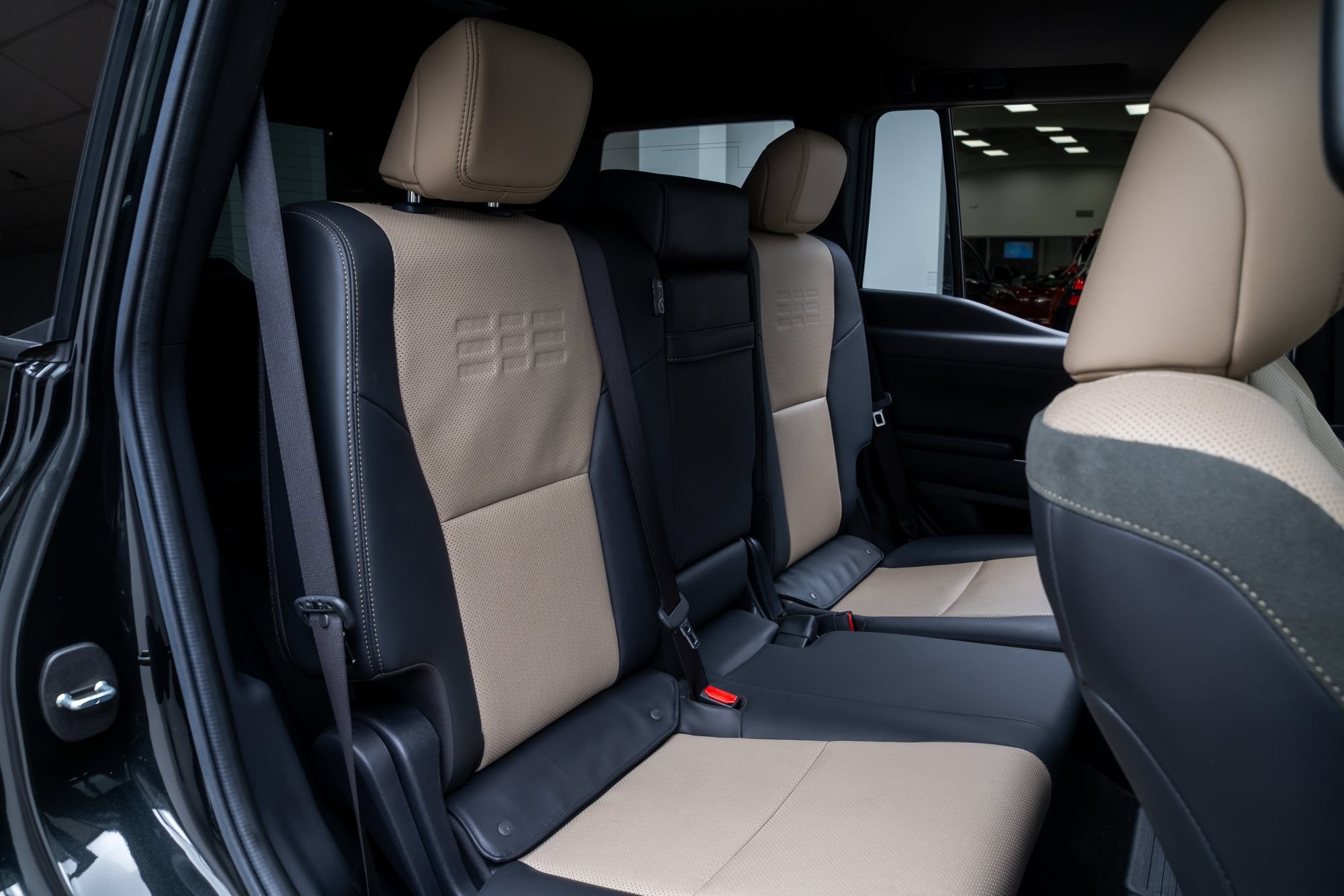Used 2024 Lexus GX 550 AWD/4WD image 24
