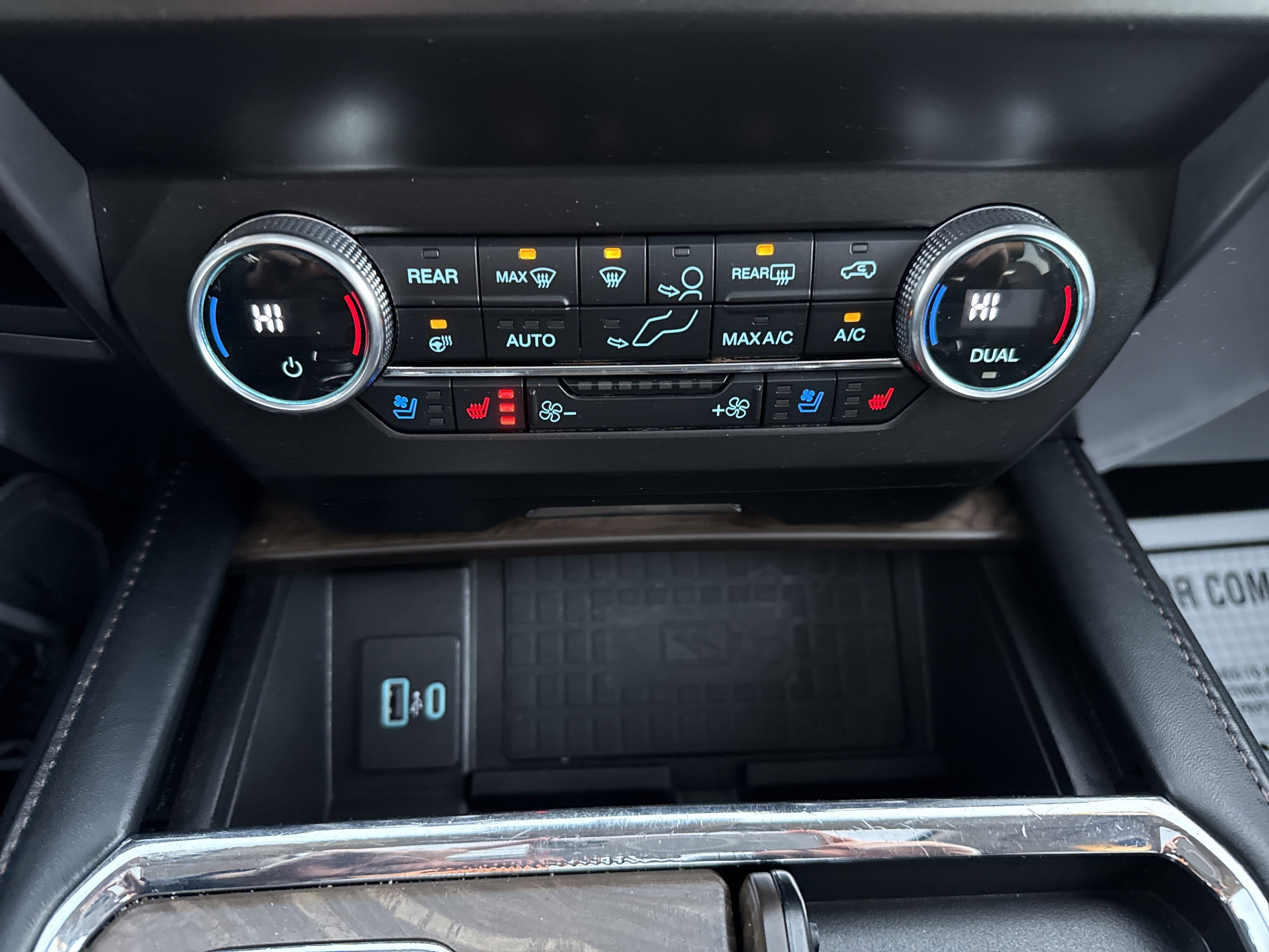 Used 2021 Ford Expedition Platinum image 29