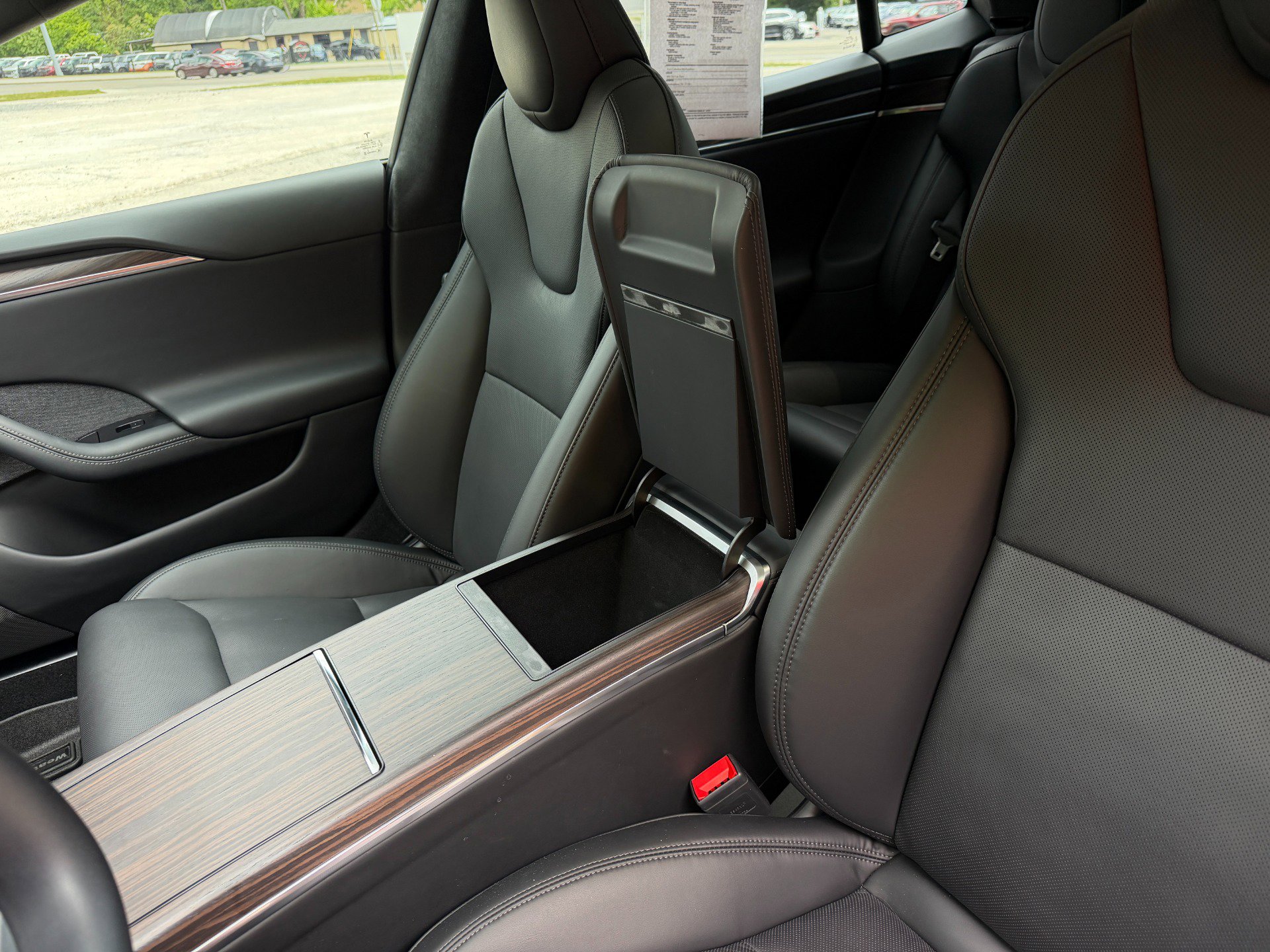 Used 2022 Tesla Model S AWD/4WD image 35