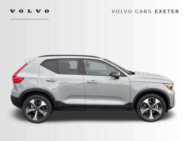 New 2026 Volvo XC40 B5 Plus w/ Protection Package Premier AWD/4WD image 6
