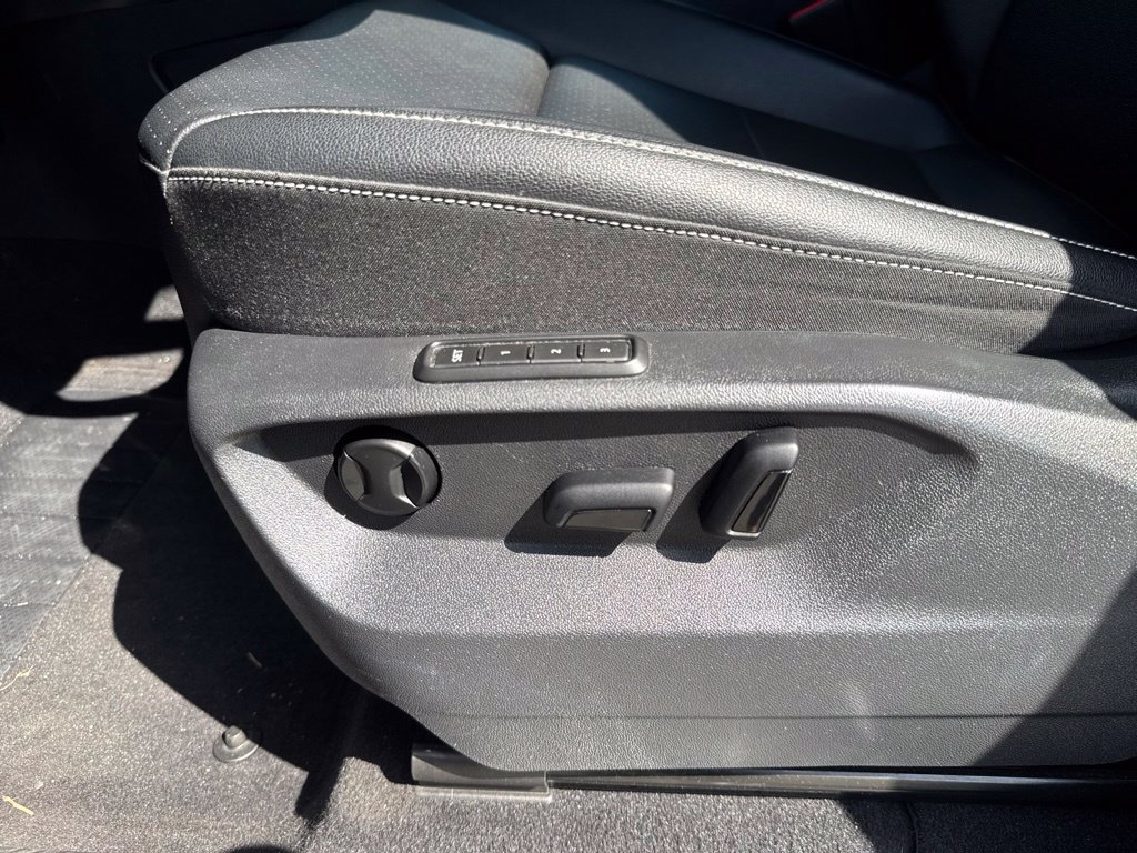 Used 2023 Volkswagen Atlas SEL AWD/4WD image 24