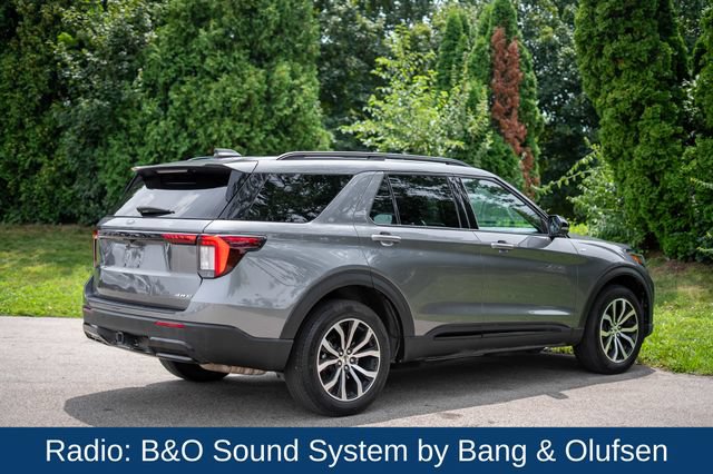 Used 2025 Ford Explorer ST-Line AWD/4WD image 5
